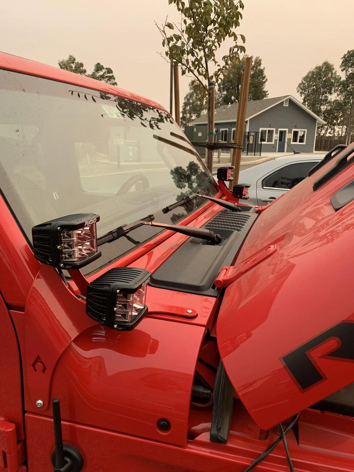Jeep Wrangler JL Which A-Pillar Cube mount? IMG_1780