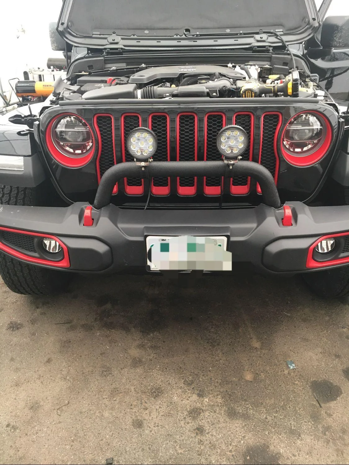 Jeep Wrangler JL Fog Light Bezel Removal and Grill Inserts 20181112_203137