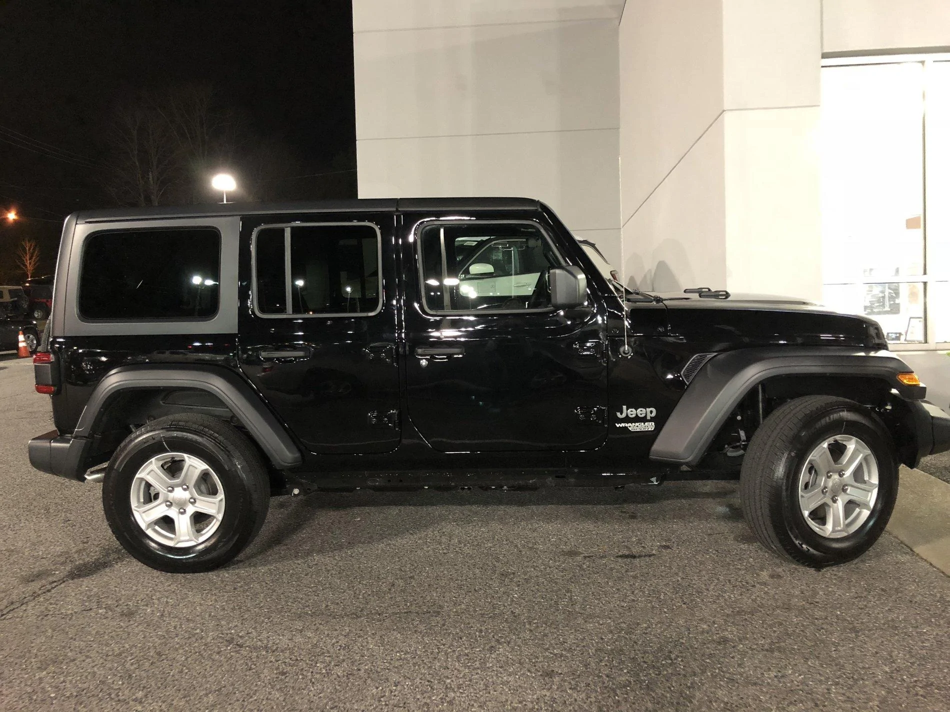 Jeep Wrangler JL Show off your Delivered JL Here! b7d7oaF0RtyhqSVhJ4I%N