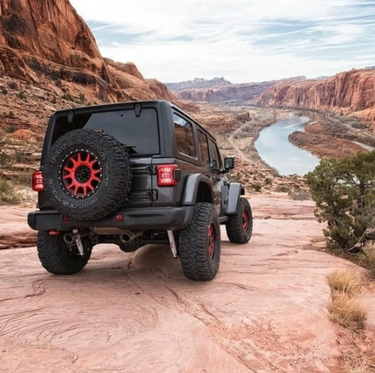 Jeep Wrangler JL 35" and 37" JL pics with lift kit AF974C1E-5508-47A2-99C2-39134C224A3C