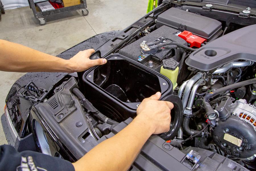 Jeep Wrangler JL How-to install S&B Filter Cold Air Intake Aiorbox-down