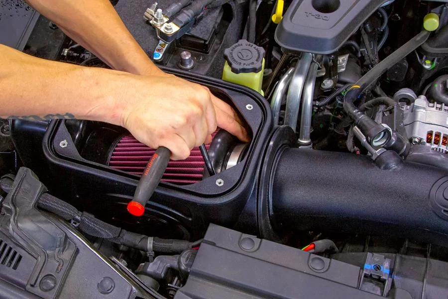 Jeep Wrangler JL How-to install S&B Filter Cold Air Intake Tighten-AirFilter