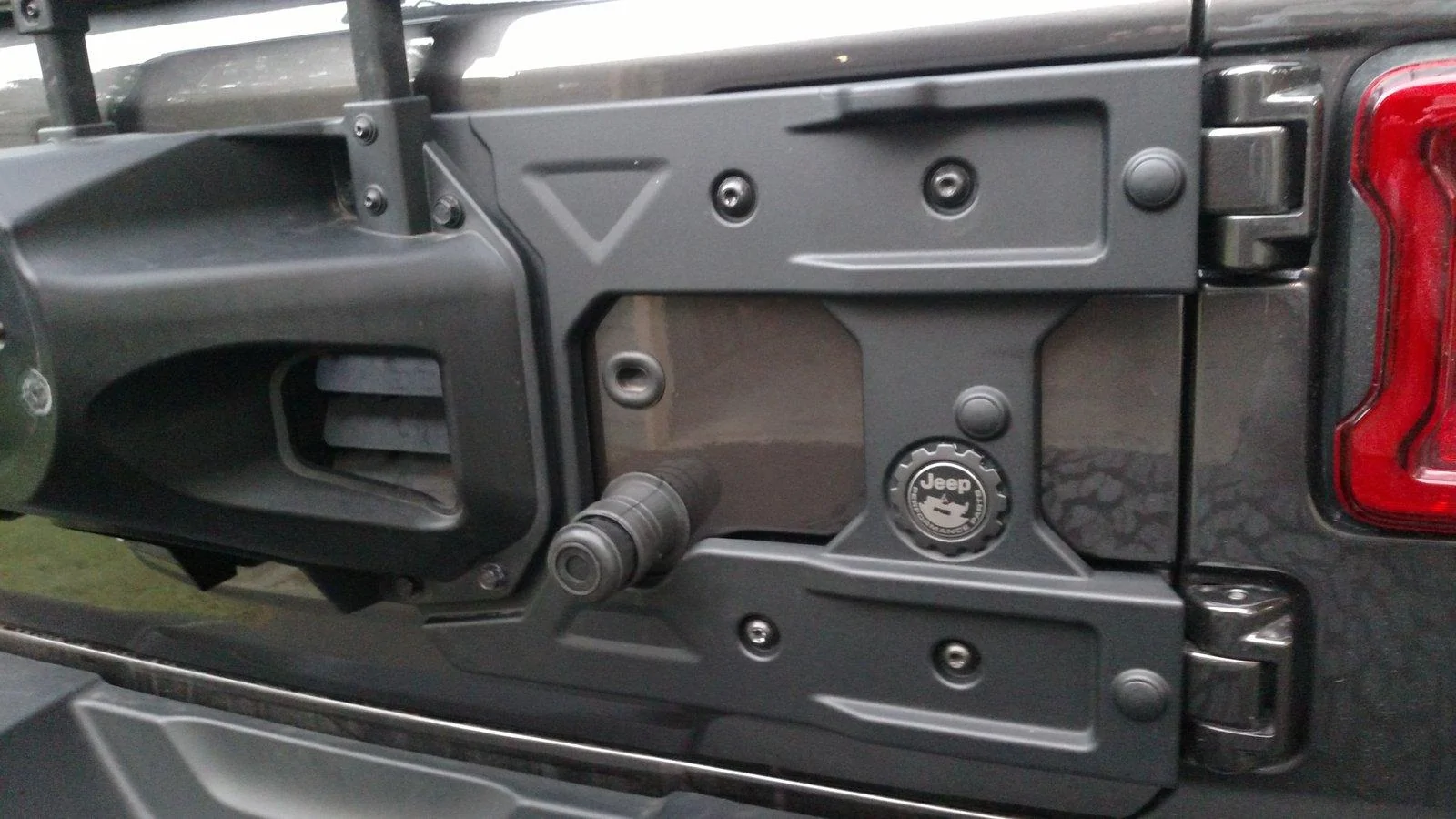 Jeep Wrangler JL Mopar Tailgate Hinge Reinforcement & Relocation Kits IMG_20181004_065418214