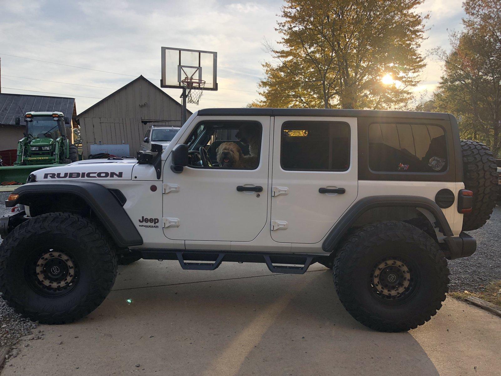 Jeep Wrangler JL Purchasing a New JK vs. a JL? {filename}