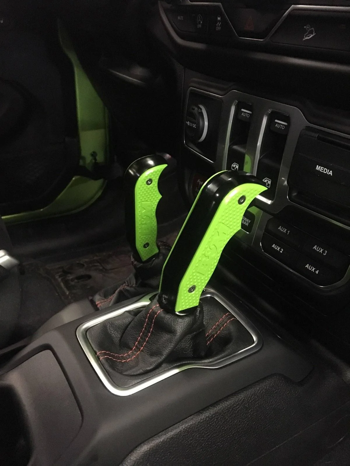 Jeep Wrangler JL B&M Shifter 6247