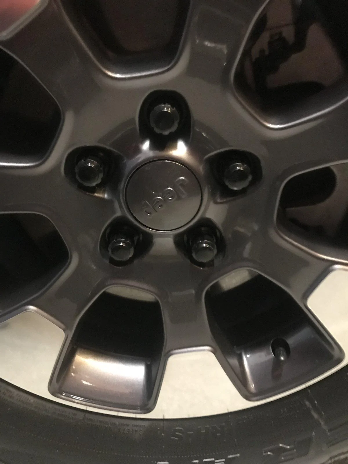 Jeep Wrangler JL Wheel locks 2018 Wrangler JL 9B255960-D5AF-499F-87A2-F2E0A8D9D3C3