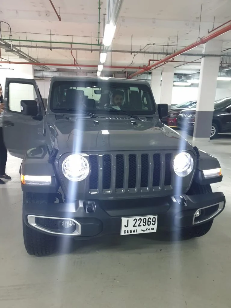 Jeep Wrangler JL Daylight Running Lights in Uconnect 8dc3444e-7e04-4368-b623-cc490135a67f