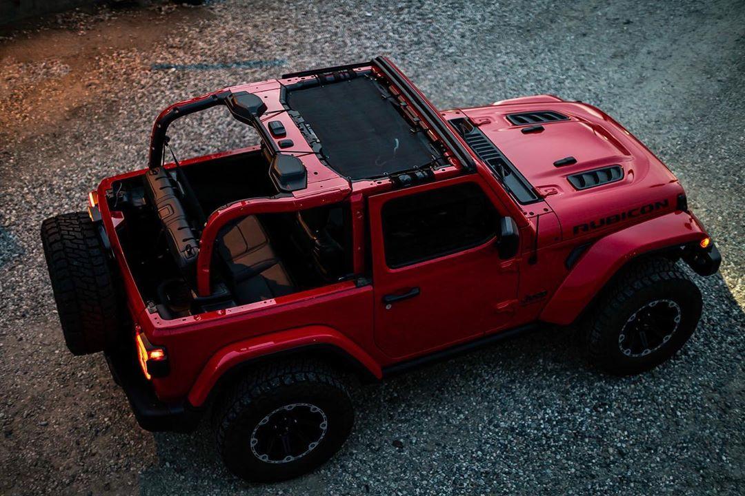 Jeep Wrangler JL Alien Sunshade Customer Showcase and Gallery rubipoisonapple_46141363_261583704558847_923586562857092612_n