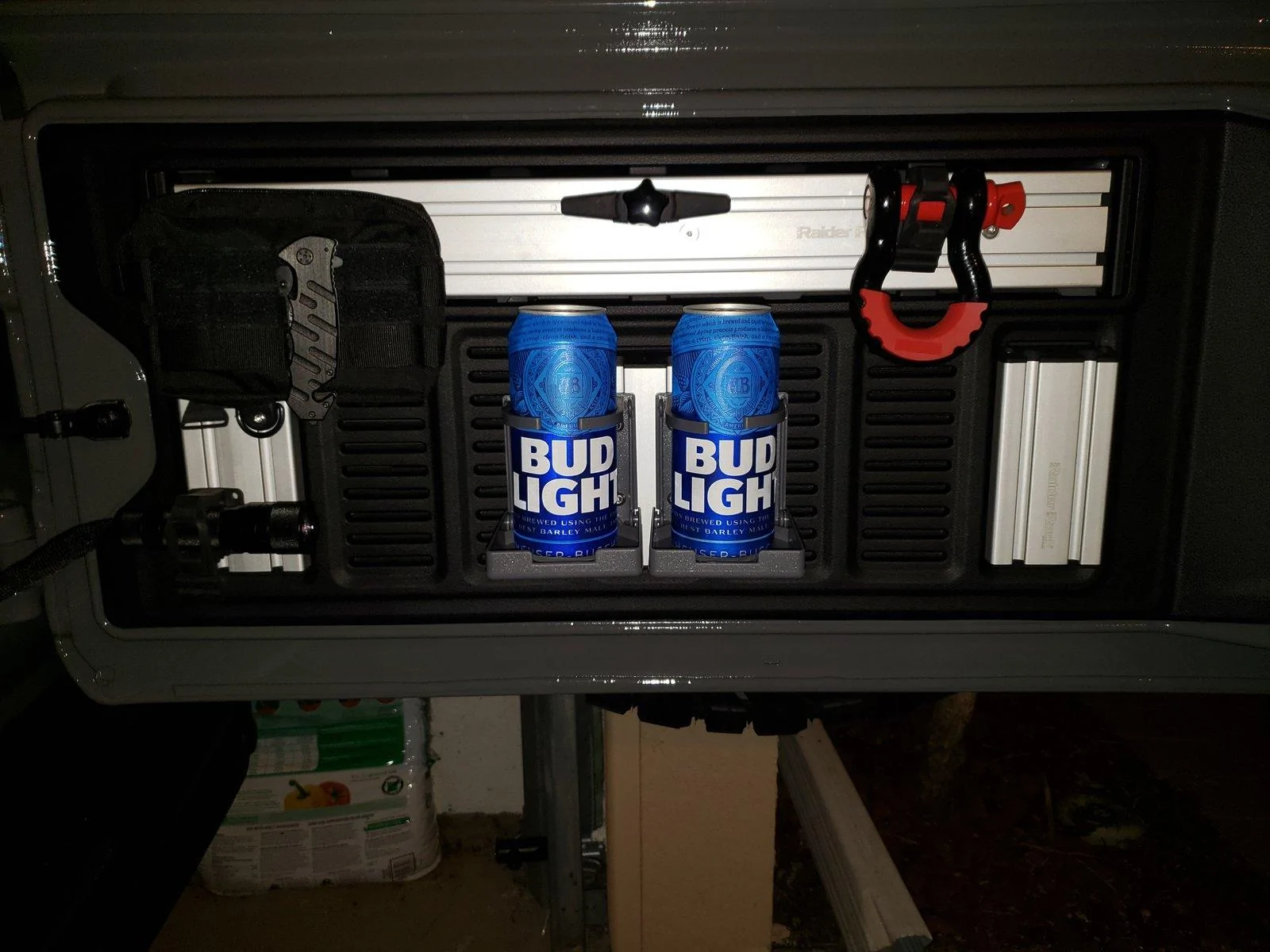 Jeep Wrangler JL Raider Rack System:  Interior Storage for Tailgate 3
