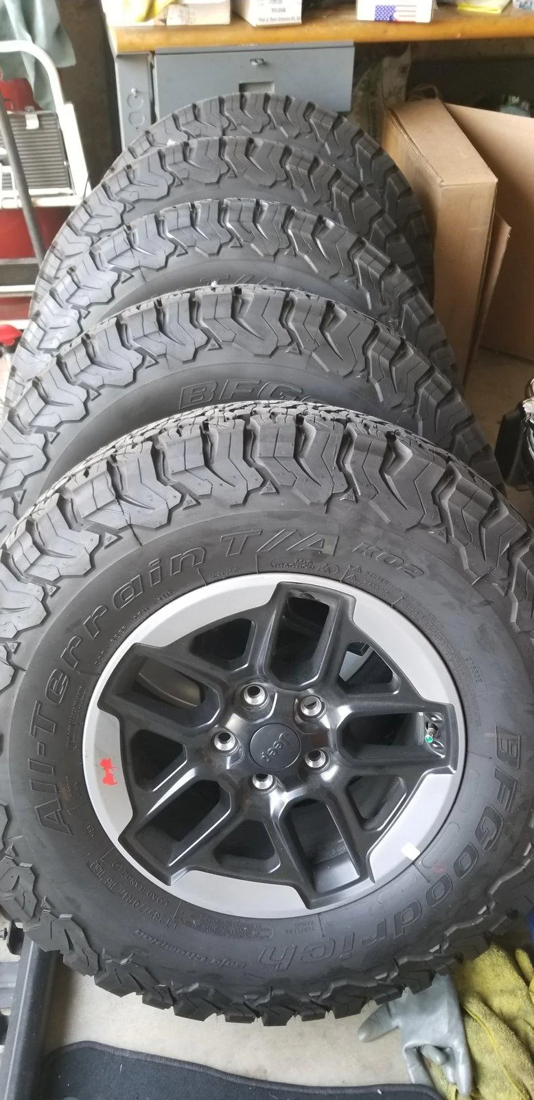 Jeep Wrangler JL (5) Rubicon takeoffs with TPMS (SoCal) 20181125_080309