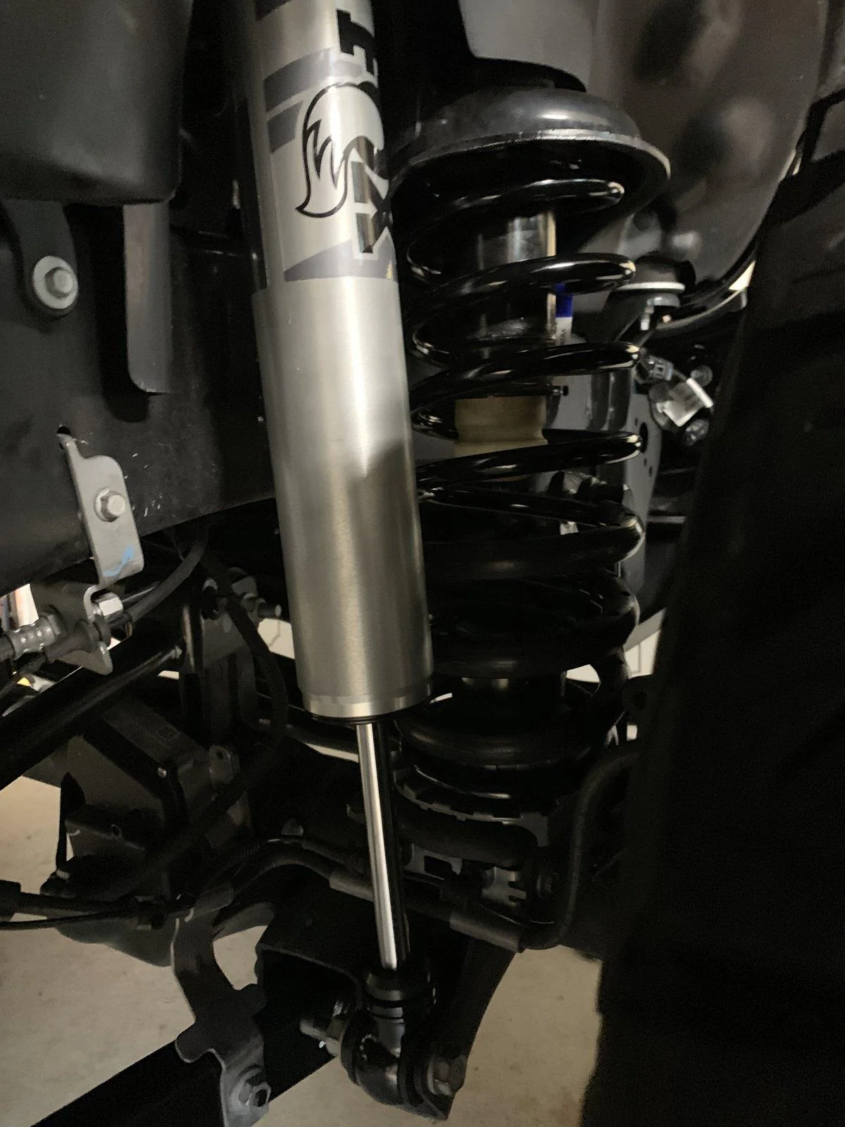 Jeep Wrangler JL Mopar Lift Installed with EVO MFG correction bracket IMG_0580