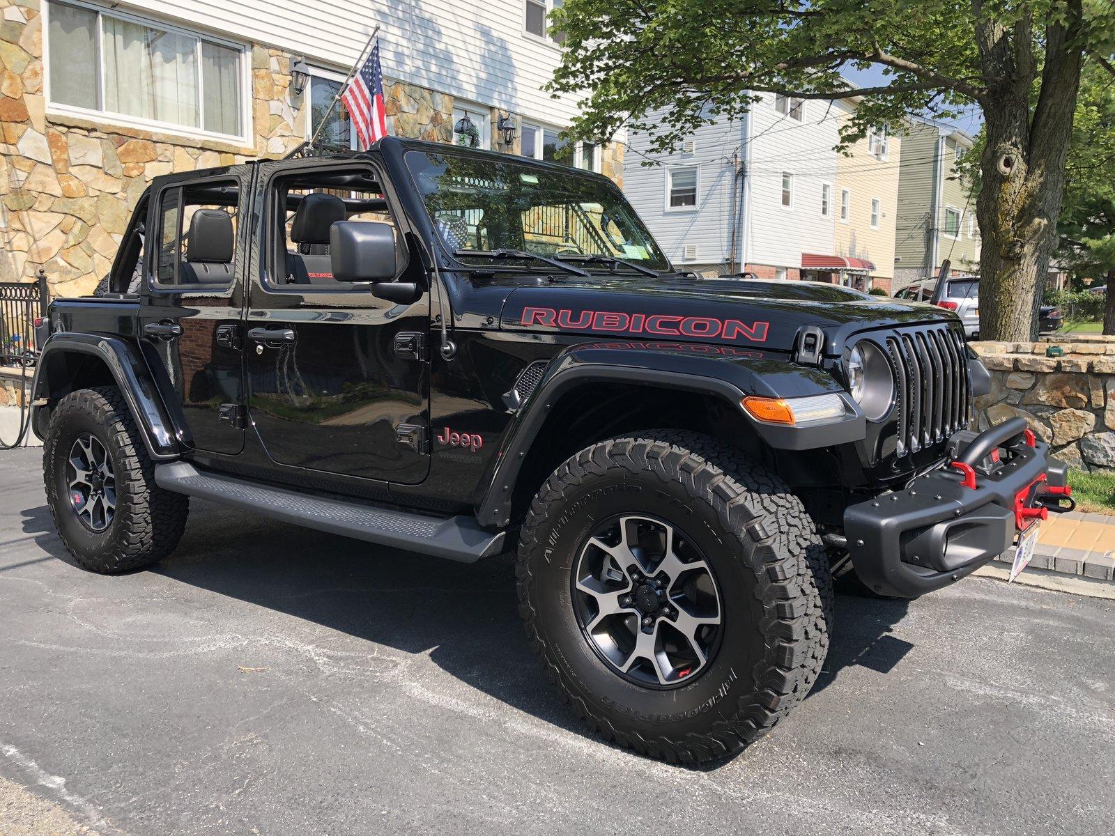 Jeep Wrangler JL Black JL Rubicon 01B98580-D4C4-42C0-847E-F480D2104528