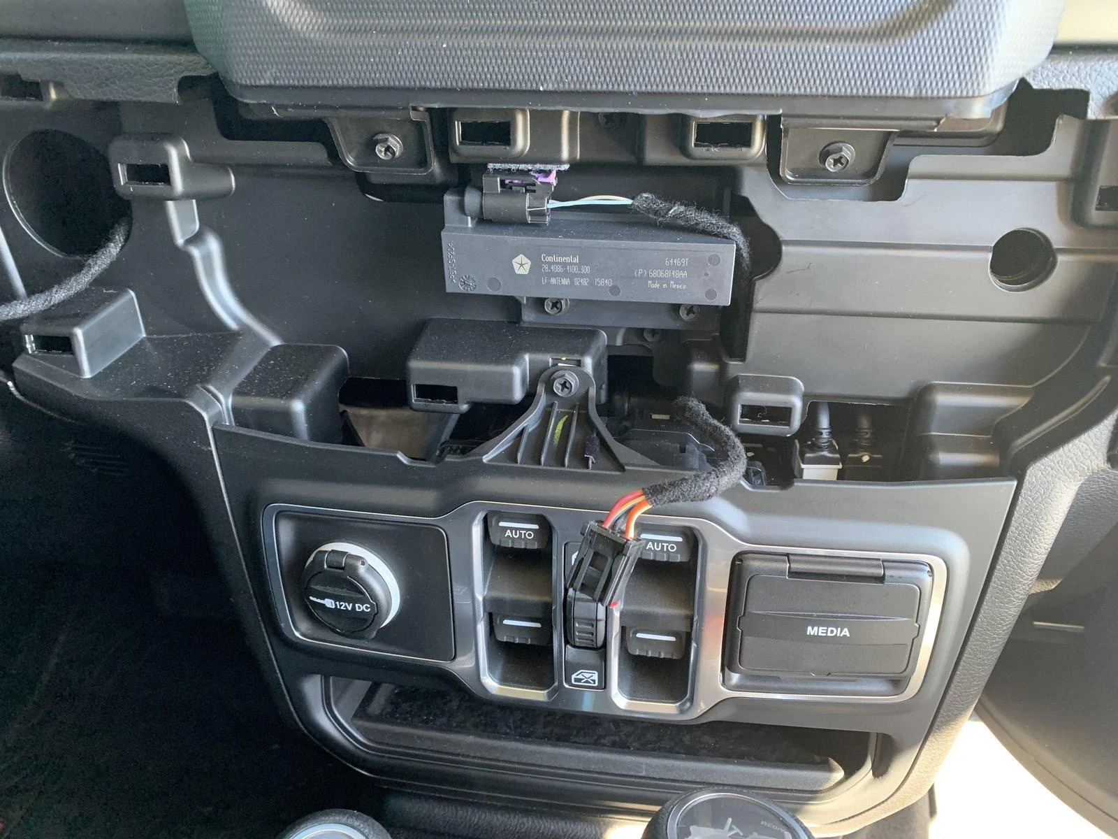 Jeep Wrangler JL Upgrading from the 5" UConnect3 to 7" UConnect4? FCD180B2-244F-4434-BEF6-E36B885FB0B9