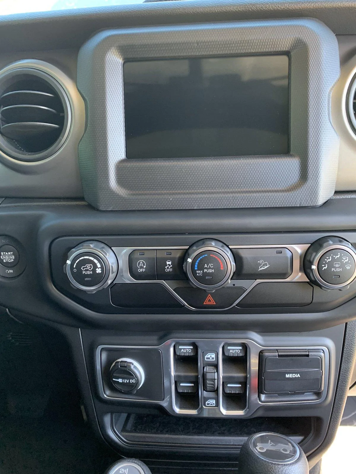 Jeep Wrangler JL Upgrading from the 5" UConnect3 to 7" UConnect4? 9A4CBAC0-7EF9-4280-862C-AC7FD5B67462