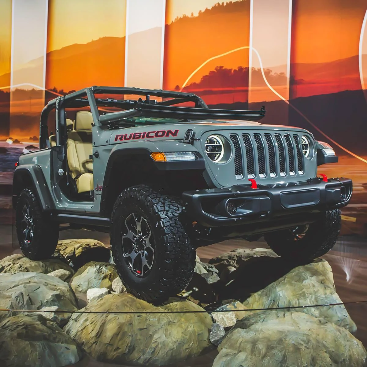 Jeep Wrangler JL 2 DOOR JL build/order discussions master thread 47146752_10158762413996515_8509718166417440768_o.jpg?_nc_cat=103&_nc_ht=scontent-dfw5-1