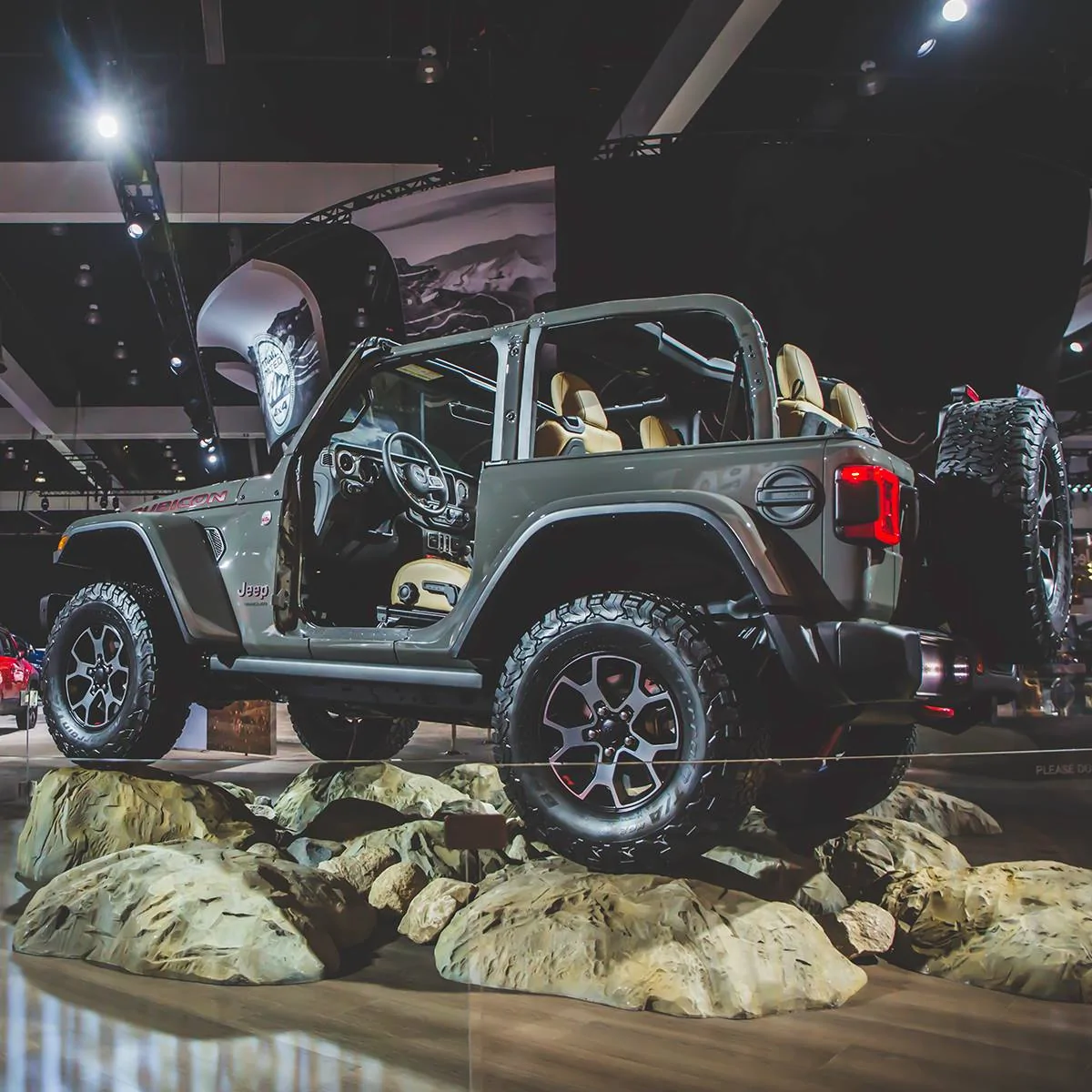 Jeep Wrangler JL 2 DOOR JL build/order discussions master thread 47178354_10158762414276515_4463109329993596928_o.jpg?_nc_cat=104&_nc_ht=scontent-dfw5-1