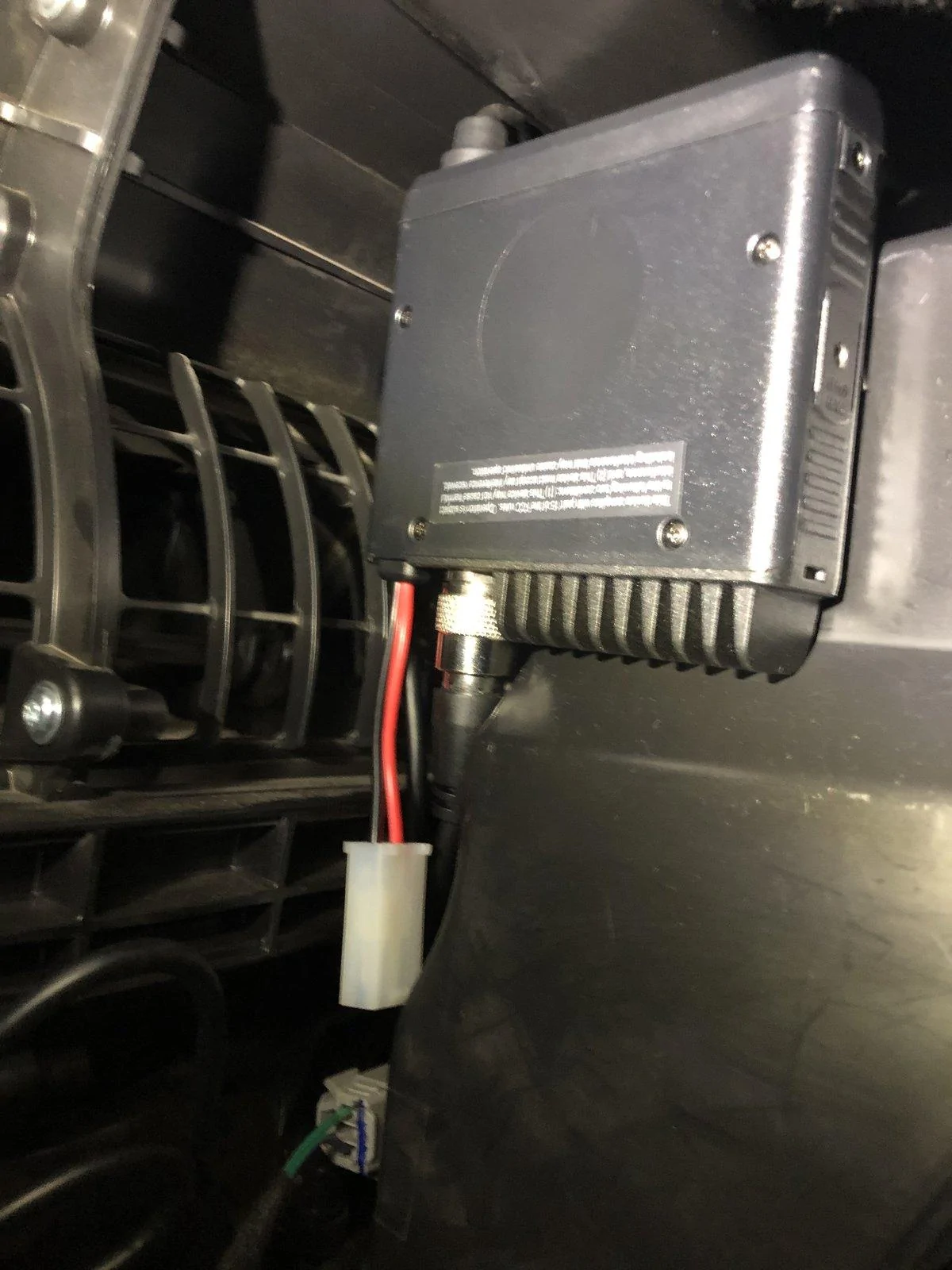 Jeep Wrangler JL Bearcat Off-Road CMX760 CB Install IMG_3788