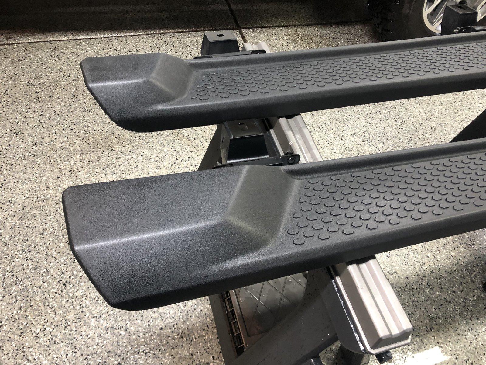 Jeep Wrangler JL JLU Sahara side steps $200 (Chicago) 5F78A157-FC9F-486C-9A01-5A44DD04E652