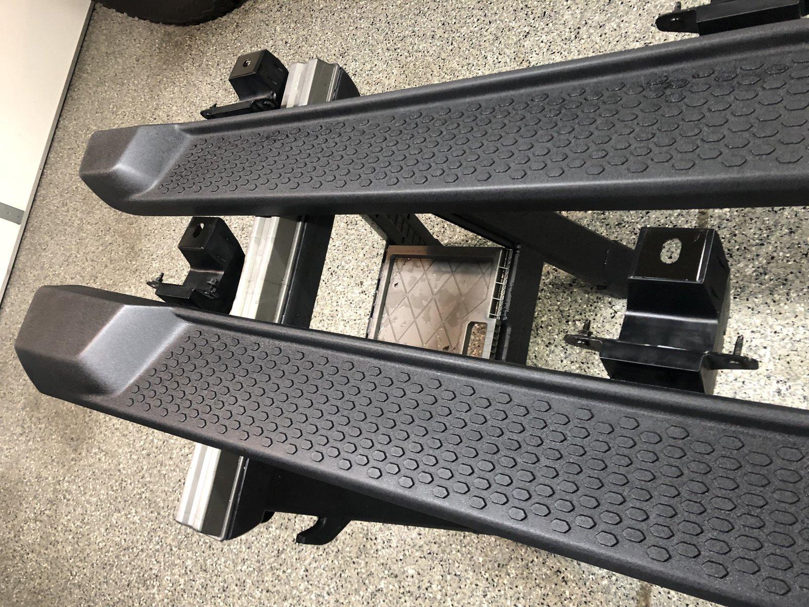 Jeep Wrangler JL JLU Sahara side steps $200 (Chicago) 5A5004C0-D303-4554-B403-BFA173A232CB