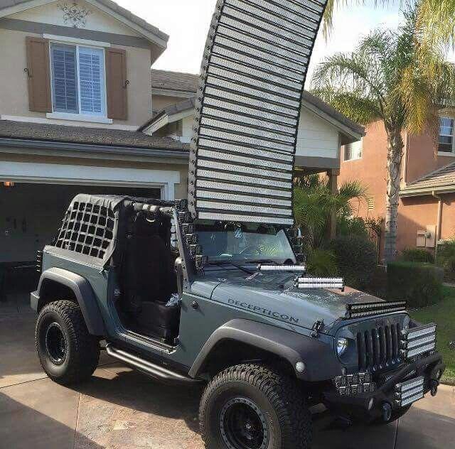 Jeep Wrangler JL How many lights is too many? lightbarrrss