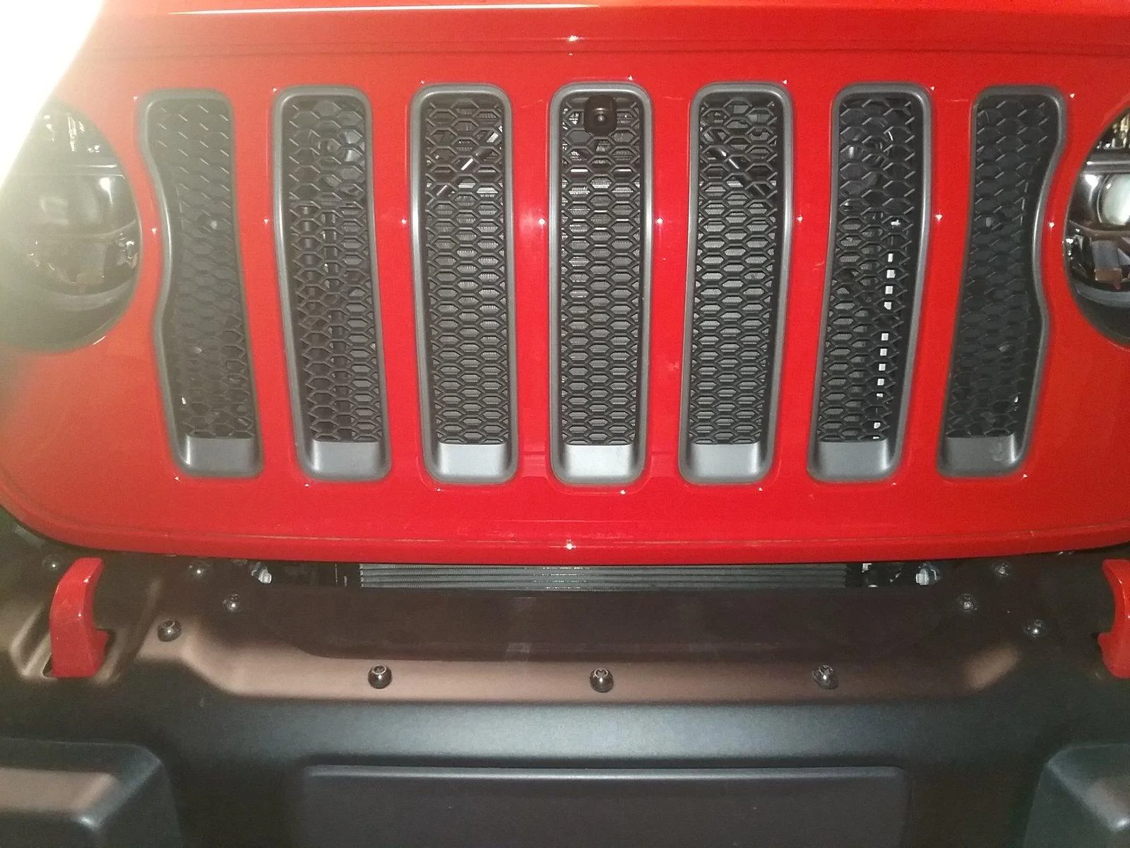 Jeep Wrangler JL Off-Road Camera (front facing) writeup camera
