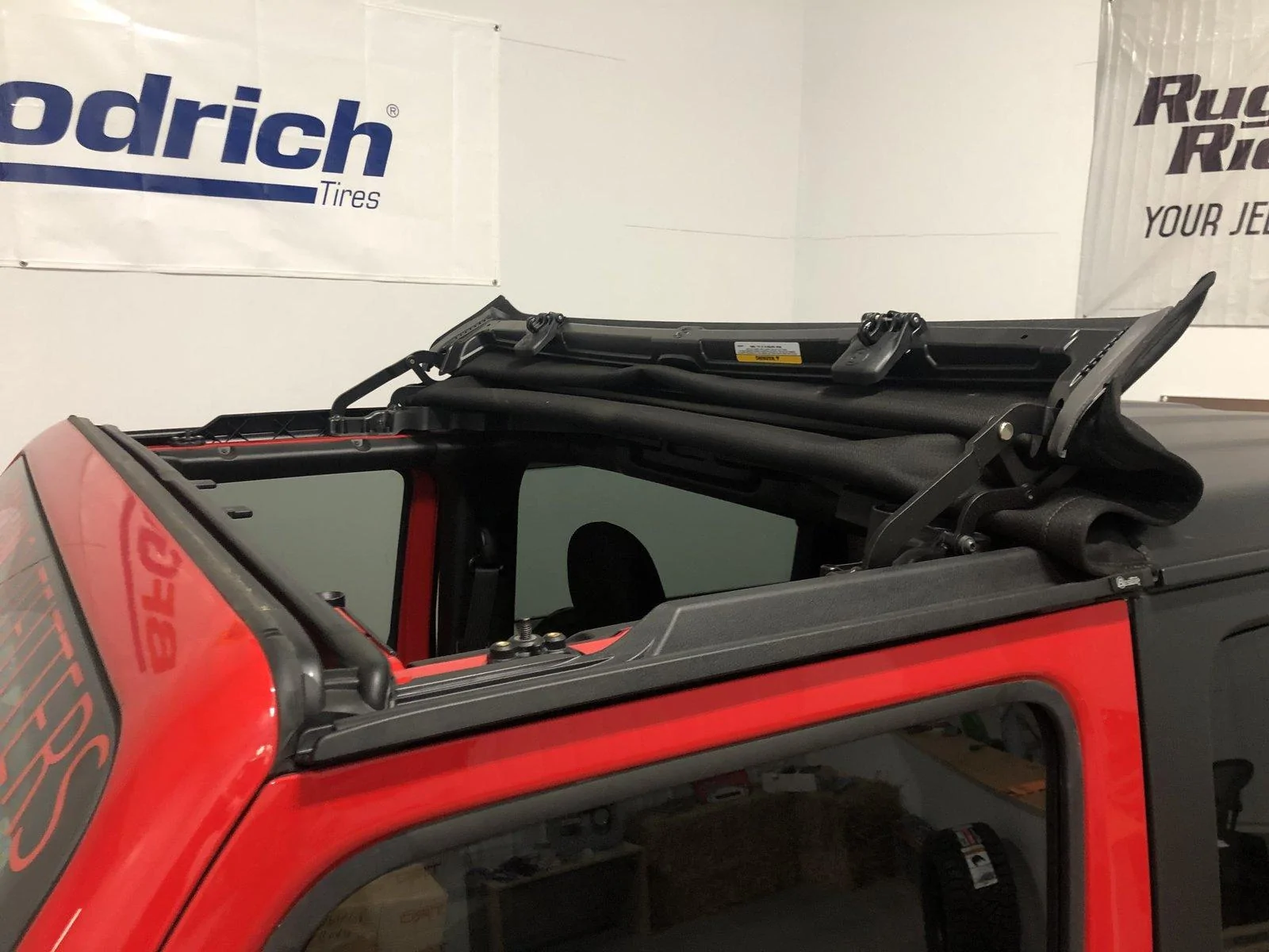 Jeep Wrangler JL Bestop sunrider installed! B5C4452A-2726-418A-8F32-EAB893EB481B
