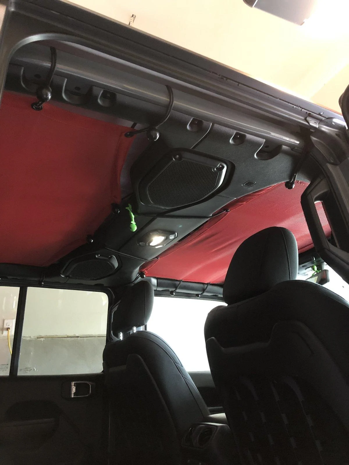 Jeep Wrangler JL Hardtop Interior 7197CB0A-18E2-4683-8B9C-BBD9454E2115
