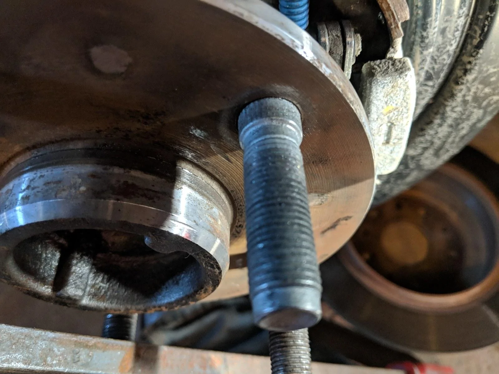 Jeep Wrangler JL Broken Rear Wheel Stud  Replacement JKENNGn