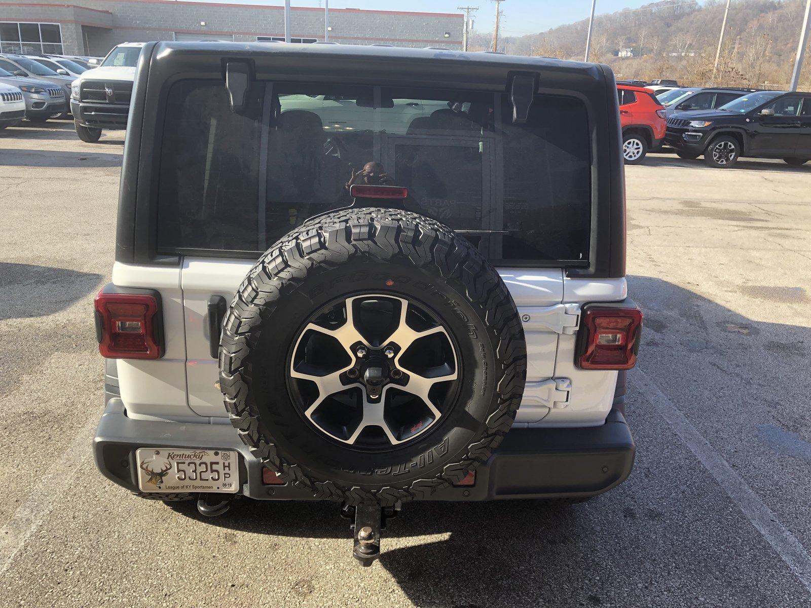 Jeep Wrangler JL Wrangler JLU Hard Top Question 4D736019-E27A-4234-B56B-B52511A3F3DA