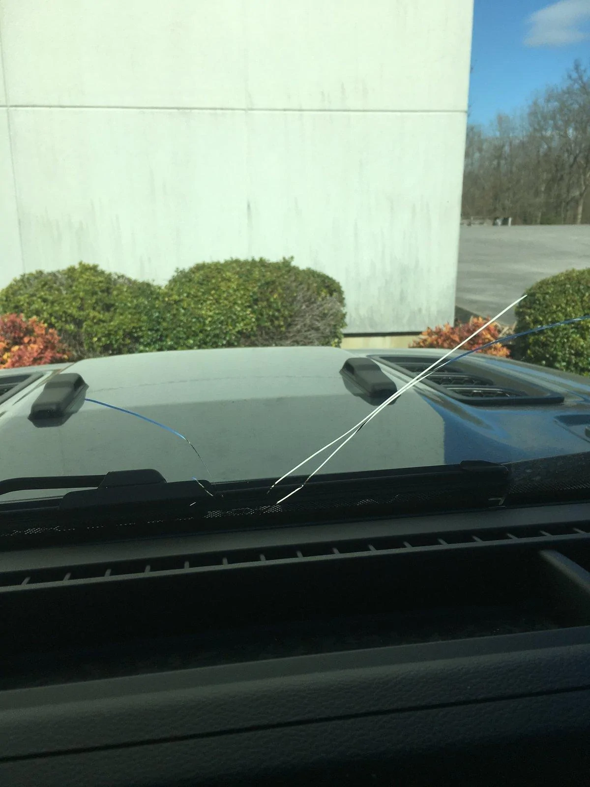 Jeep Wrangler JL Cracked Windshield Club F01000D6-3492-48E6-A669-5FB41D479E00