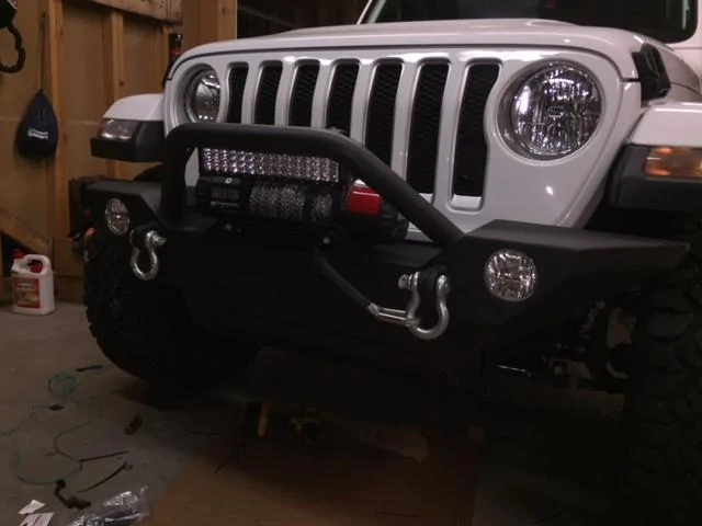 Jeep Wrangler JL JK bumper installed with winch winch5
