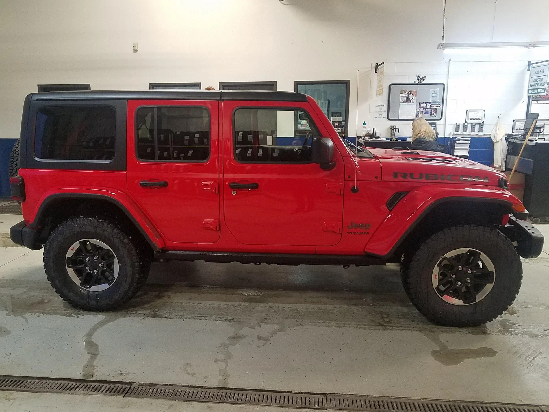 Jeep Wrangler JL 35" and 37" JL pics with lift kit HKYTaui