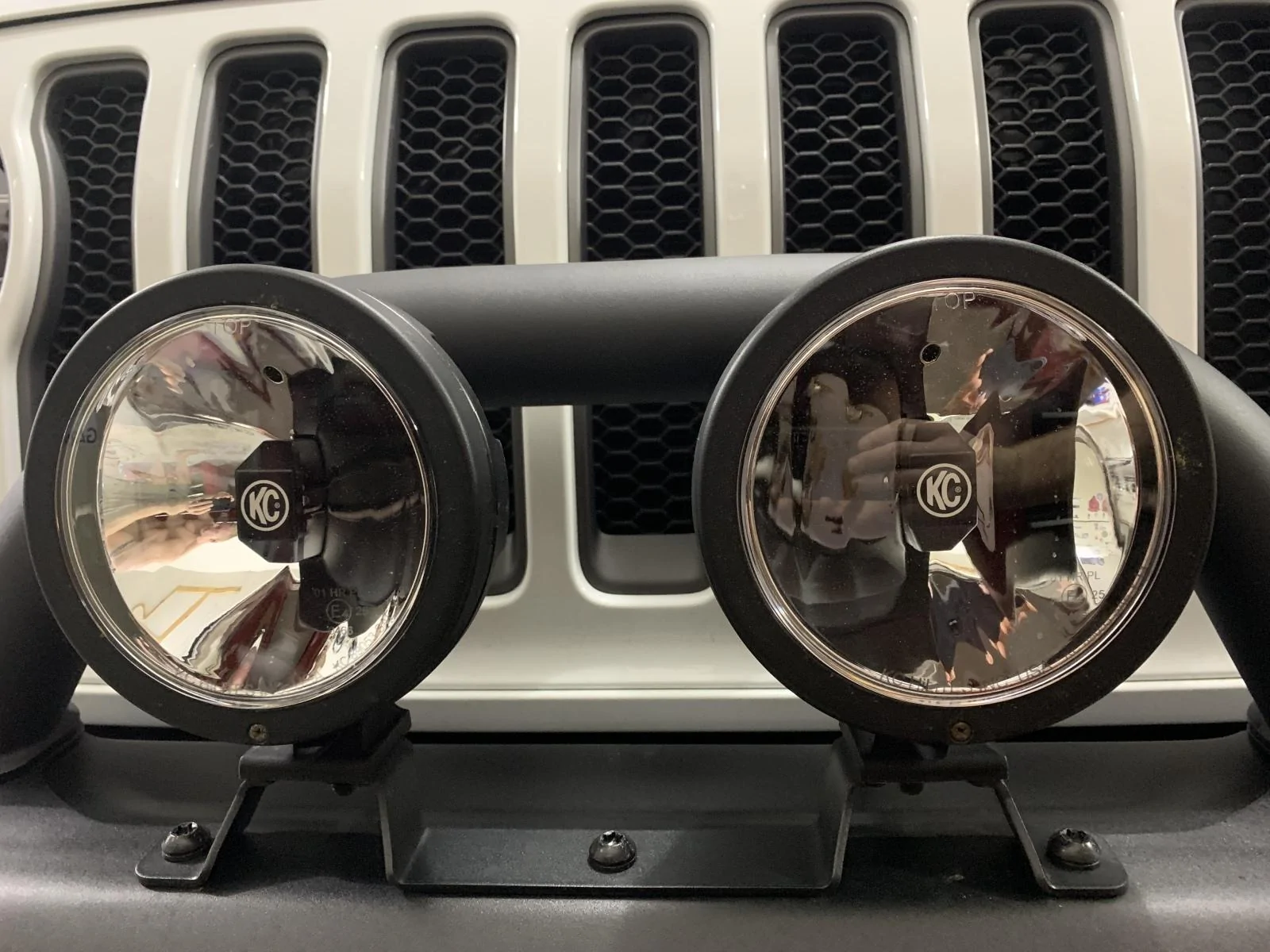 Jeep Wrangler JL KC Gravity Pro Sport Driving Light Pair 34xknk2