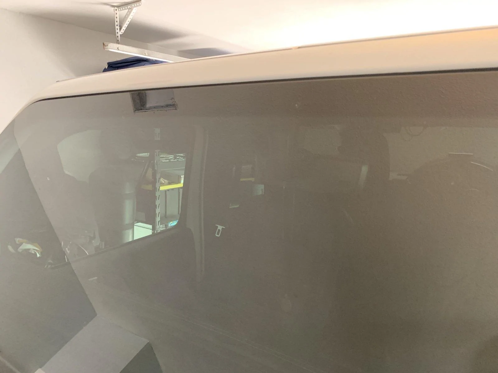 Jeep Wrangler JL Cracked Windshield Club 1306227C-BB0F-4695-B9D3-06A5A50CB4B9