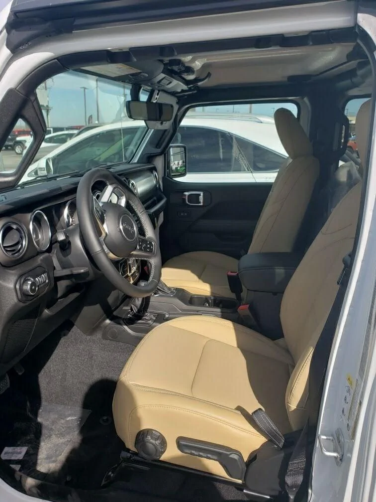 Jeep Wrangler JL Please show me some tan interiors zi-ubFeJpf3aqlWgsuRUroioyeBrncRJWcuynWoefMliSbuzCSRRuM3Uy4-YAh3bbgZAklDUR7jF8XMRvw=w756-h1008