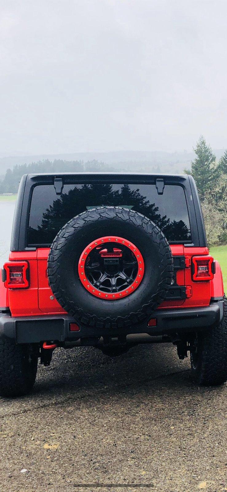 Jeep Wrangler JL Mopar Tailgate Hinge Reinforcement & Relocation Kits 605BC540-5309-4C54-95E6-D8822830113A