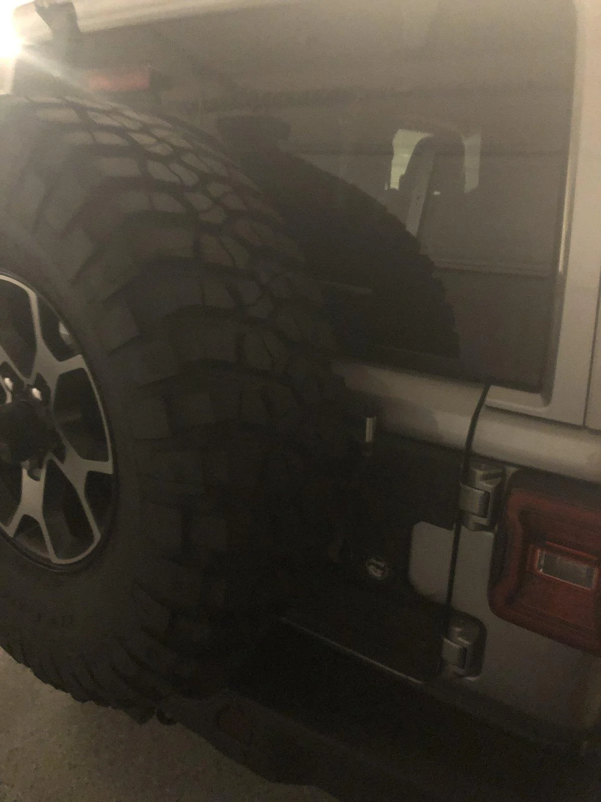 Jeep Wrangler JL Price aside - Mopar tailgate reinforcement 054AB67E-D320-4765-B402-122EBA568F07
