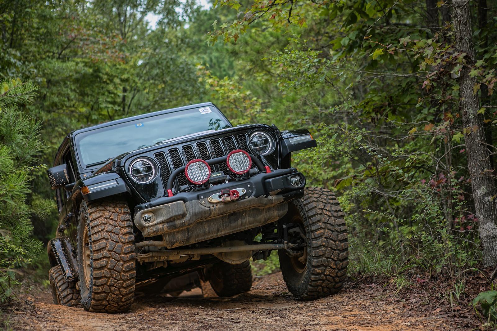 Jeep Wrangler JL Mopar lift with mopar beadlocks Alaska-26-X3