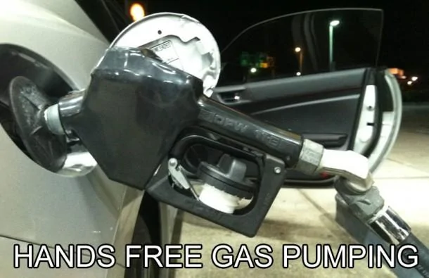 Jeep Wrangler JL Gas cap tether too short? clever-life-hacks-9-610x395