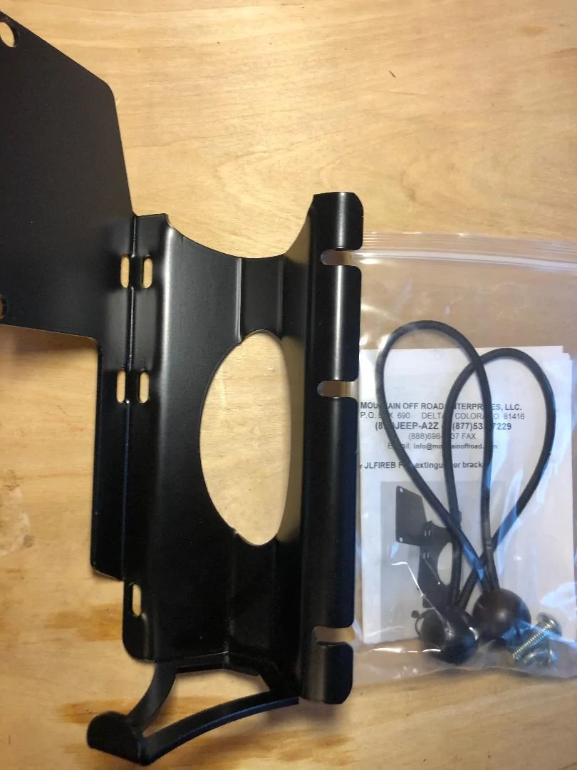 Jeep Wrangler JL M.O.R.E. fire extinguisher bracket Fire_ext_01