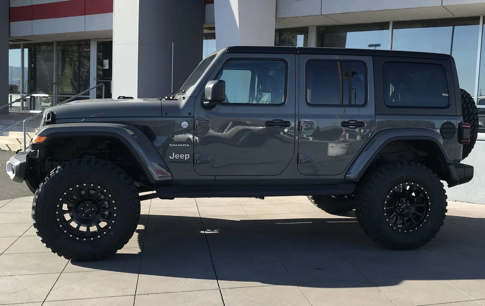 Jeep Wrangler JL Sting Gray Owners w/ aftermarket wheels please post pics D1B02F72-792B-4945-BAC7-B2E52B168D28