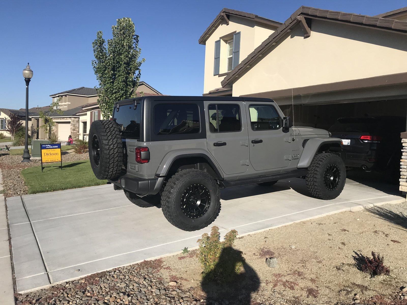 Jeep Wrangler JL Sting Gray Owners w/ aftermarket wheels please post pics A869CC6F-AAD1-4A3C-944A-5B8DA138586D