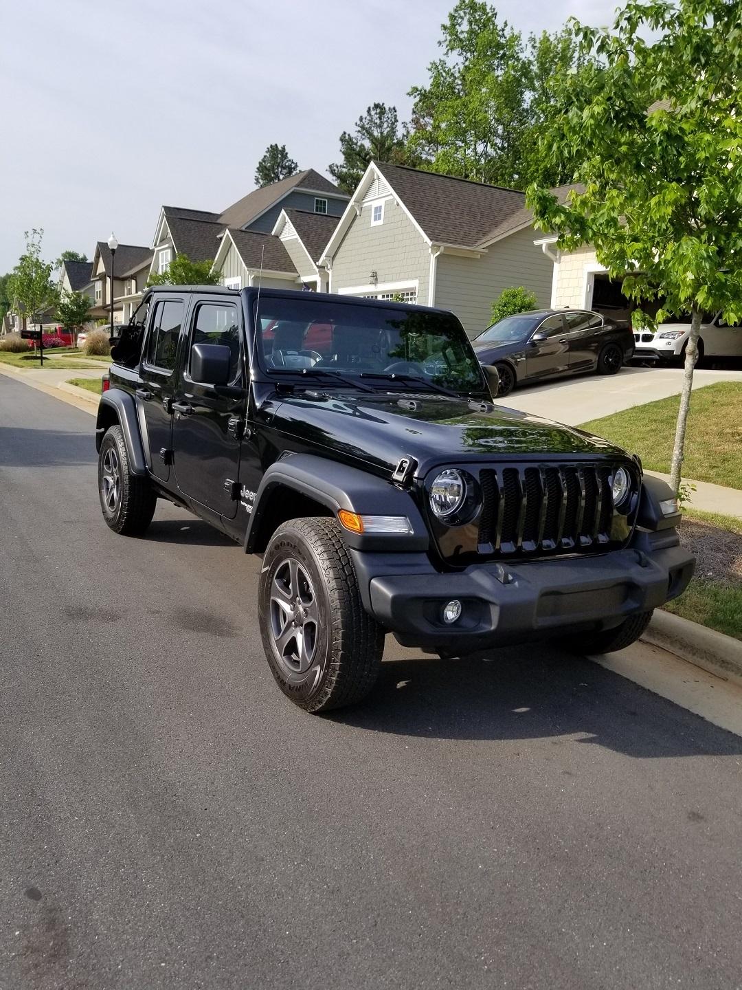 jeepfront1.jpg