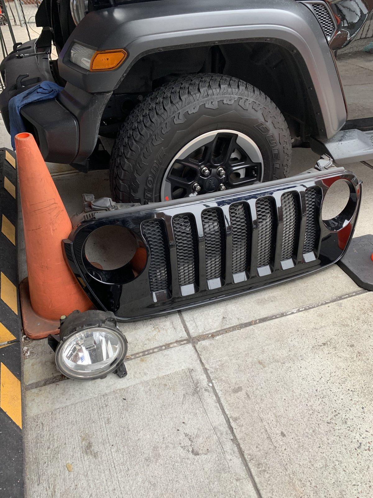 Jeep Wrangler JL Amazon 7" adapter looks promising 1AB947F4-4A38-4372-9B52-AC3FC8F46A88