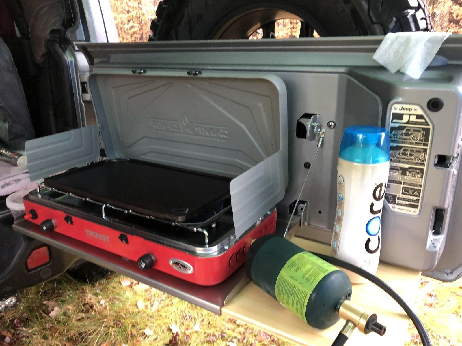 Jeep Wrangler JL Tailgate Table 1A567CA4-1BC1-4152-8E20-7ADF0602C363
