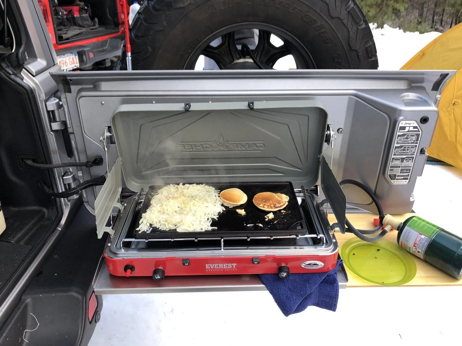 Jeep Wrangler JL Tailgate Table 159AD5AB-EE47-4877-8C7E-2EA36BB5A8F6
