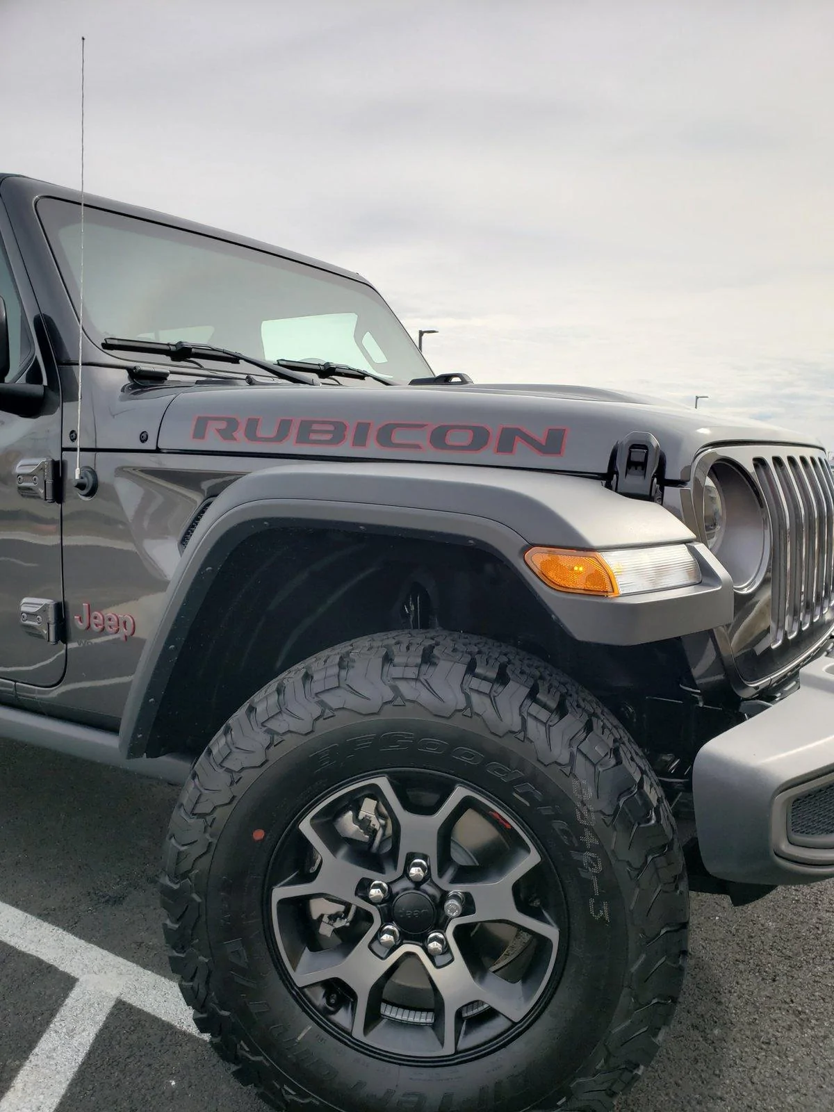 Jeep Wrangler JL 5 Brand New Rubicon Wheels and BFG tires for sale. NY 20181112_113037