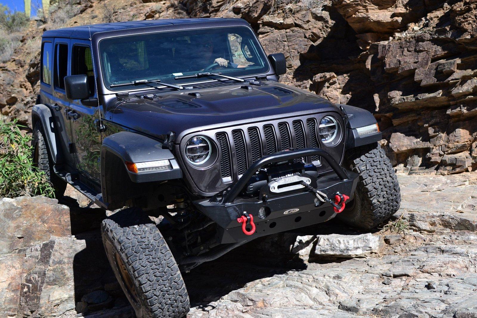 Jeep Wrangler JL Stubby Front Bumper A85C715A-0974-4B6A-8882-45F956B6FA3D