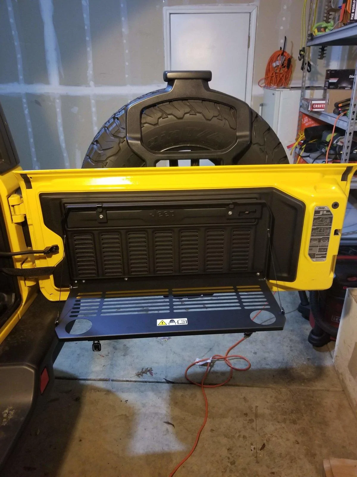 Jeep Wrangler JL Mopar Tailgate Table Installation Writeup 20181230_160148