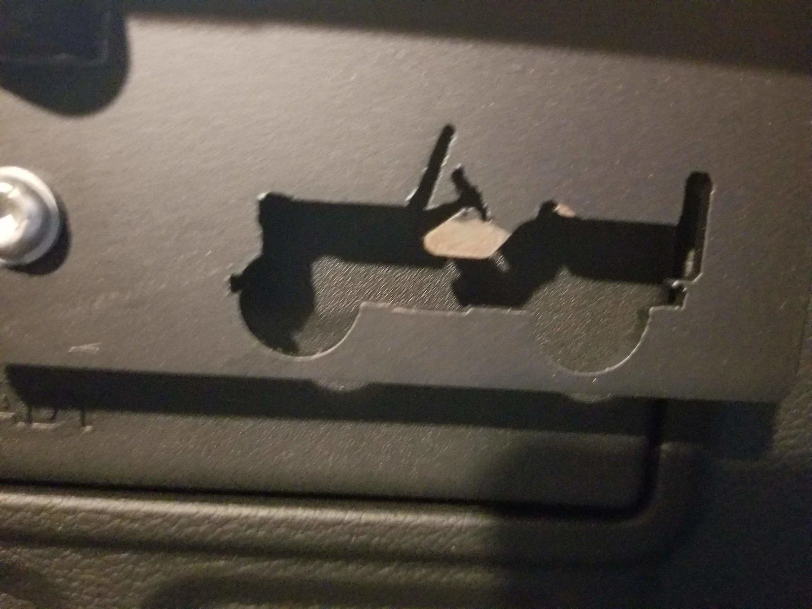 Jeep Wrangler JL Mopar Tailgate Table Installation Writeup 20181230_160156